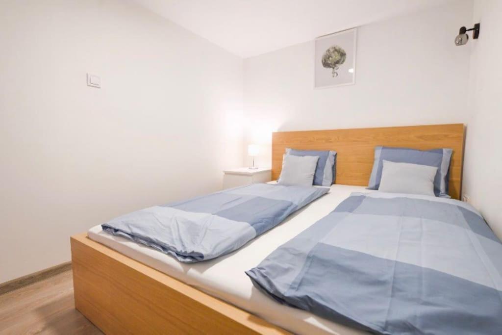 2 Bedroom Flat In Nyar Str., Boutique Budapešť Exteriér fotografie